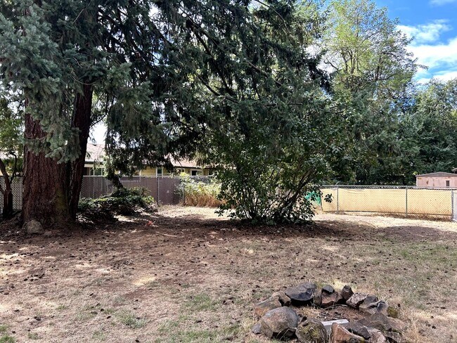 Building Photo - Brand New ADU!