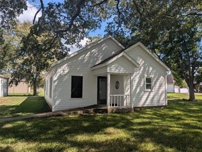 Building Photo - 10143 FM 524 Rd