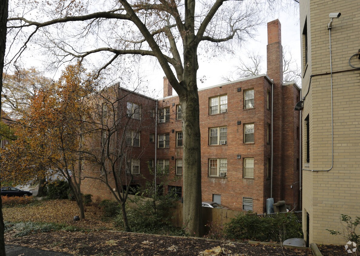 The Apartments en 3011 Ontario Road NW - 3011 Ontario Rd NW