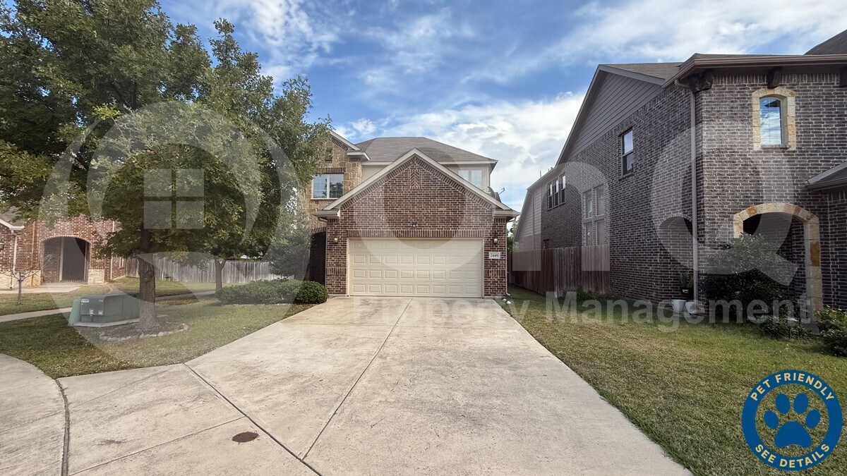 Foto principal - 2449 Avalon Ct