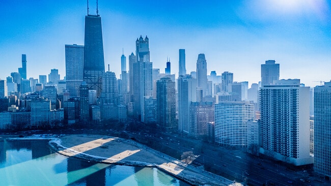 Foto del edificio - 1212 N Lake Shore Dr