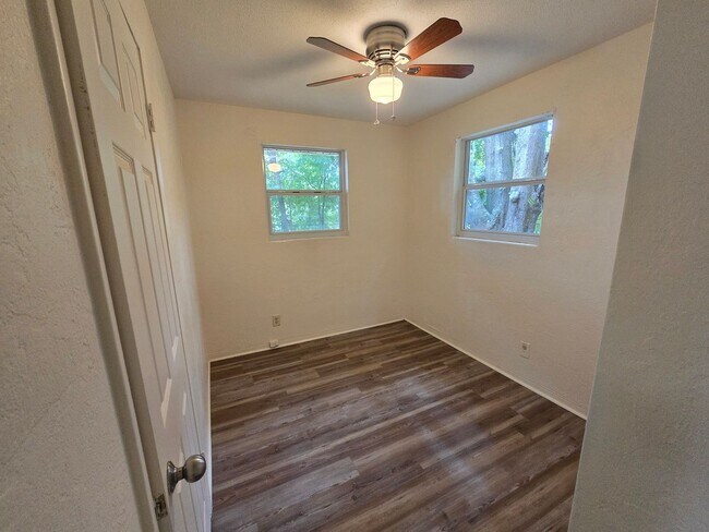 Foto del edificio - Clean 3 bedroom block home in Daytona!