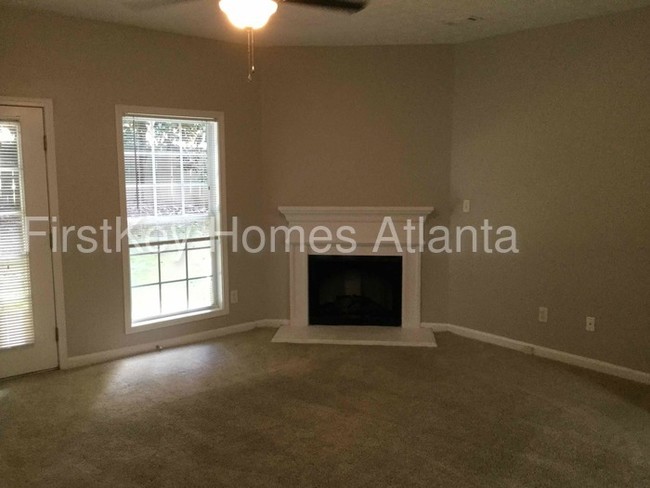 Building Photo - 20 Pine Canyon Dr SW