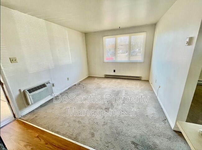 Building Photo - 17 Lunar Ln