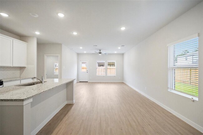 Building Photo - 28 Valiant Ridge Trail
