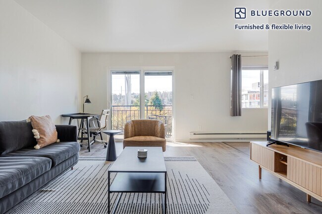 Foto del edificio - 2850 15th Ave W