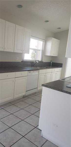 Building Photo - 3509 Dunes Vista Dr