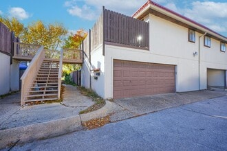 Building Photo - 8356 Paso Del Norte Ct