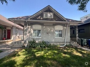 Building Photo - 1043 S 200 W
