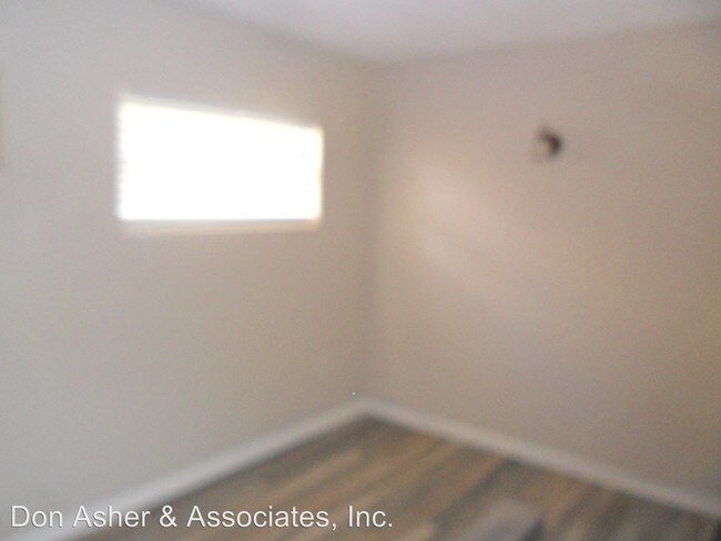 Foto del edificio - 1219 E Gore St