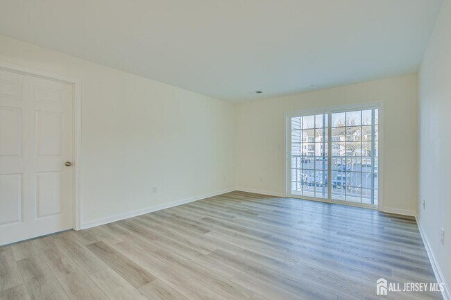 Foto del edificio - 1223 Waterford Dr