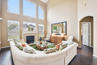 Building Photo - 17711 Creek Bluff Ln