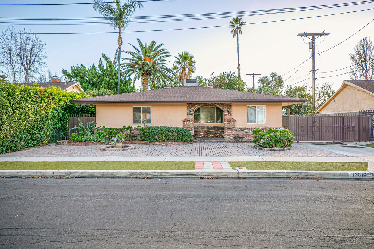 13810 Enadia Way, Van Nuys, CA 91405 House Rental in Van Nuys, CA