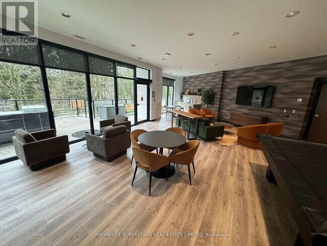 Photo du bâtiment - 525 New Dundee Rd