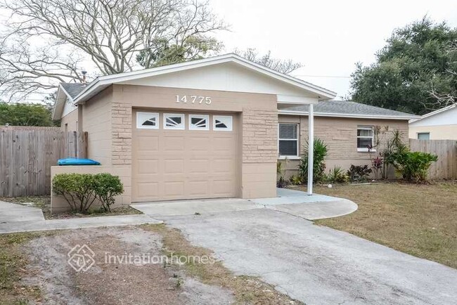 Foto del edificio - 14775 Mockingbird Ln E