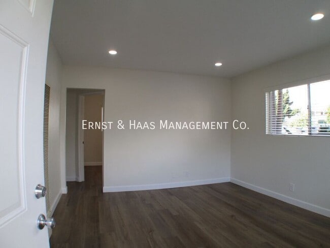 Foto del edificio - 230 E Hullett St