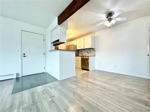 Foto del edificio - 10150 E Virginia Ave