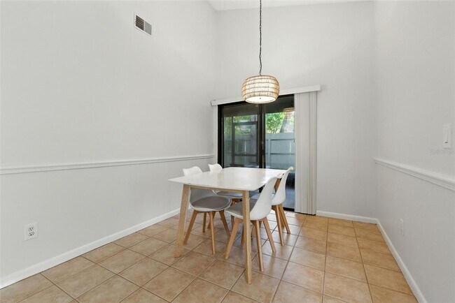Building Photo - 4404 Oak Harbor Dr