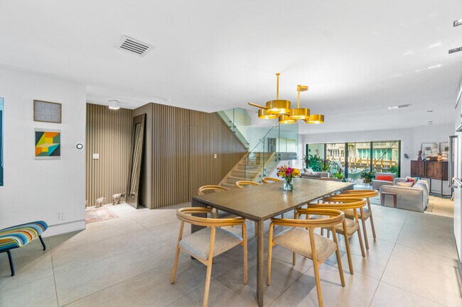 Building Photo - 1037 Boca Cove Ln