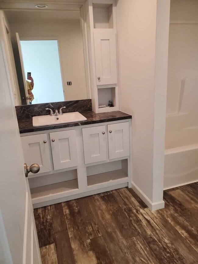 Foto del edificio - 413 Rhett Lane