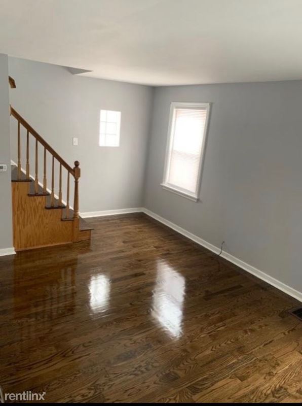 Building Photo - 2 br, 1 bath House - 14415 S Clark St