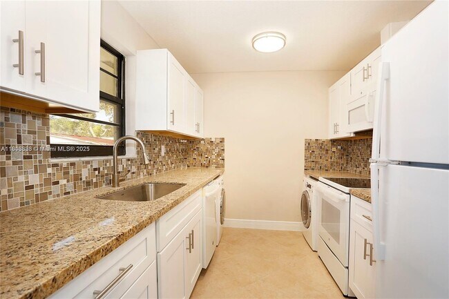 Foto del edificio - 4902 SW 138th Ave