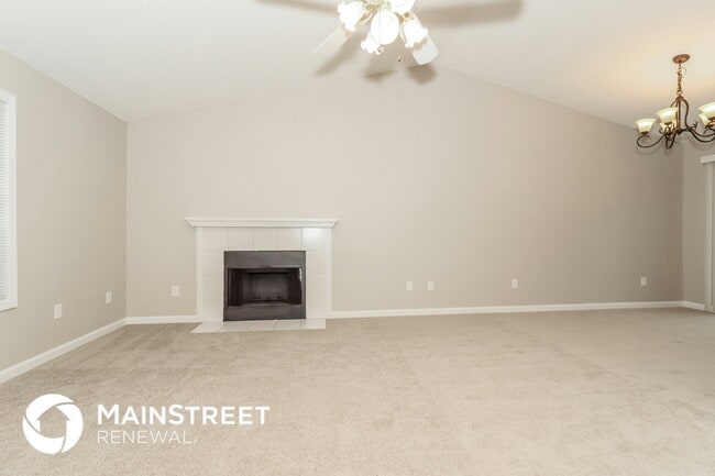 Building Photo - 2401 Bethune Cir