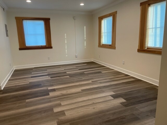 Ventanas del área principal - 400 S Ashland Ave