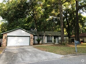 Building Photo - 1022 SW 78th Terrace