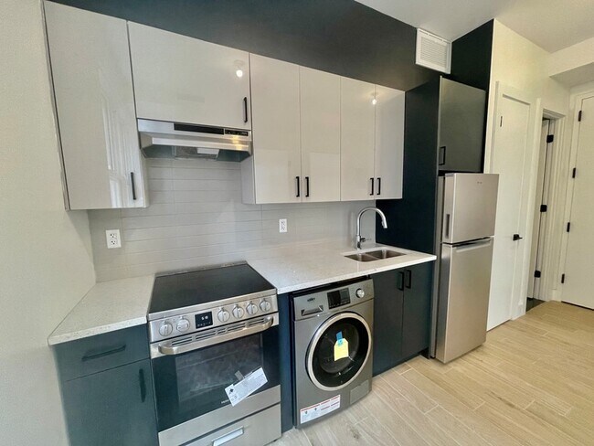 Foto del edificio - 1062 62nd St