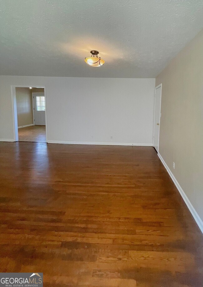 Building Photo - 271 Castleman Rd