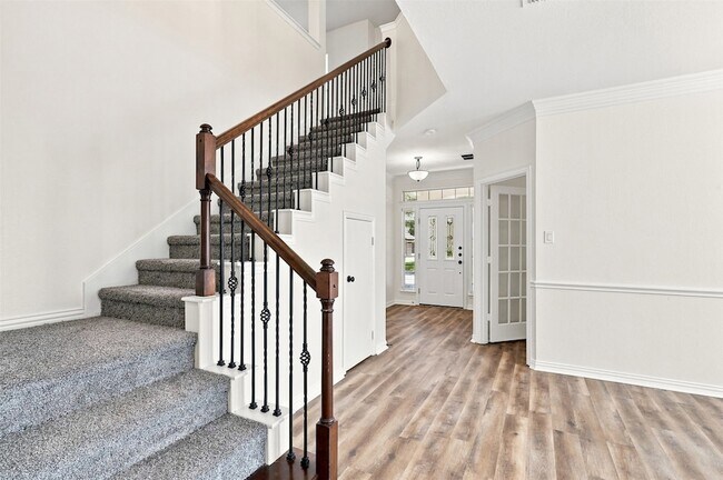 Foto del edificio - 3403 Oakleigh Ln