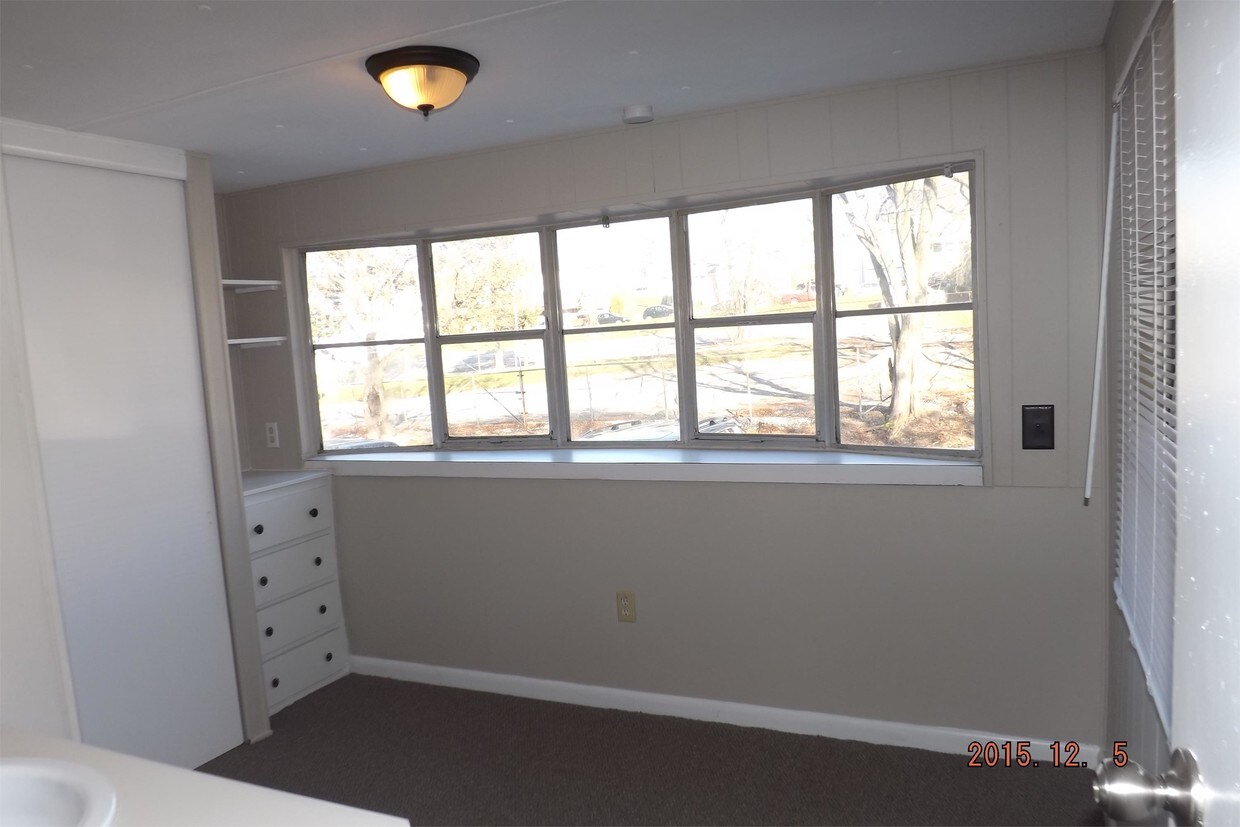 24 Railroad Ave, Red Lion, PA 17356 House Rental in Red Lion, PA