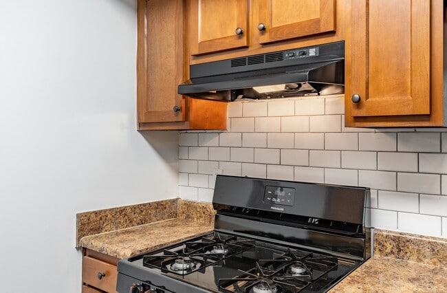 Foto del edificio - Village at Panther Creek Apartments