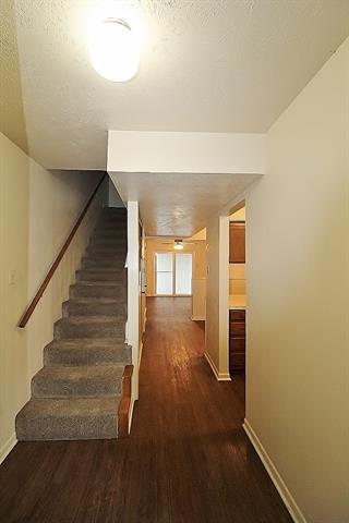 Building Photo - 110 Olive St