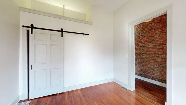 Foto del edificio - 3-Bedroom/2 Bath Home for Rent in Shelby Park