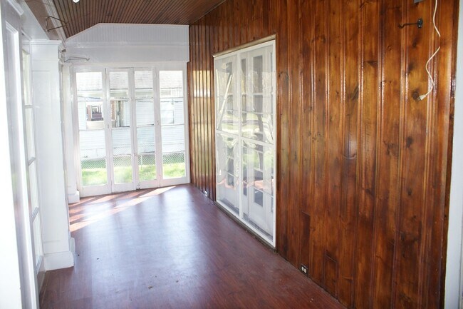 Foto del edificio - 2646 Terrace Ln