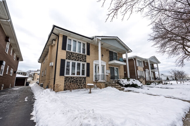 Building Photo - 4617 Elm Ave