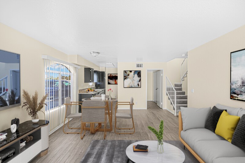Foto principal - 1241 E Ave R