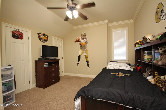 Foto del edificio - 101 Willow Woods Ln