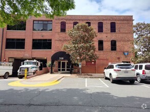 Building Photo - 310 Arlington Ave