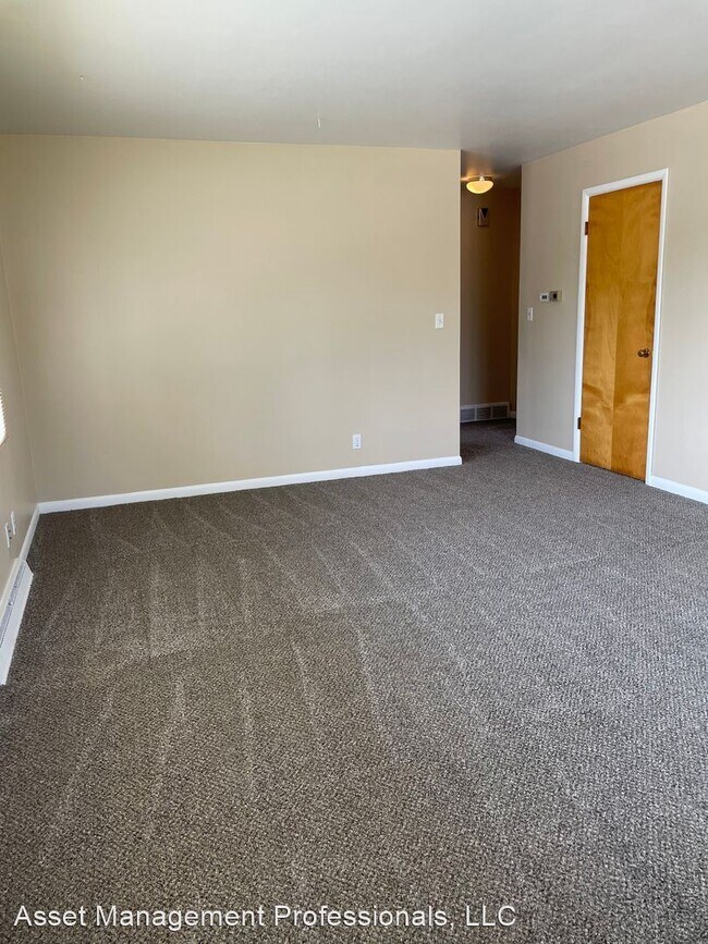 Building Photo - 3 br, 1 bath House - 4402 Phillip St