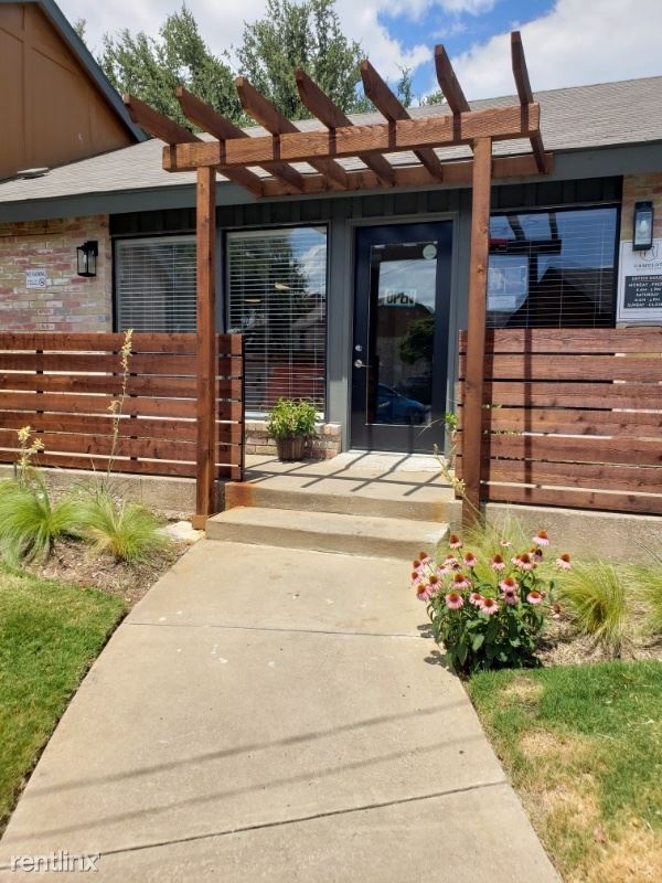 Foto del edificio - 1212 Hampshire Ln