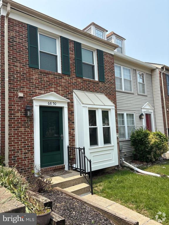 Building Photo - 6850 Ducketts Ln