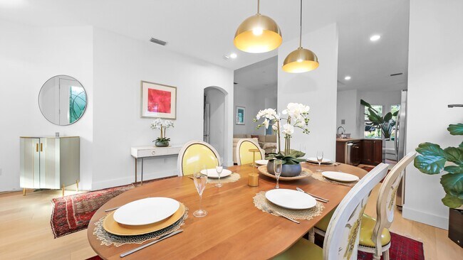 Foto del edificio - 72 Tall Trees Ct