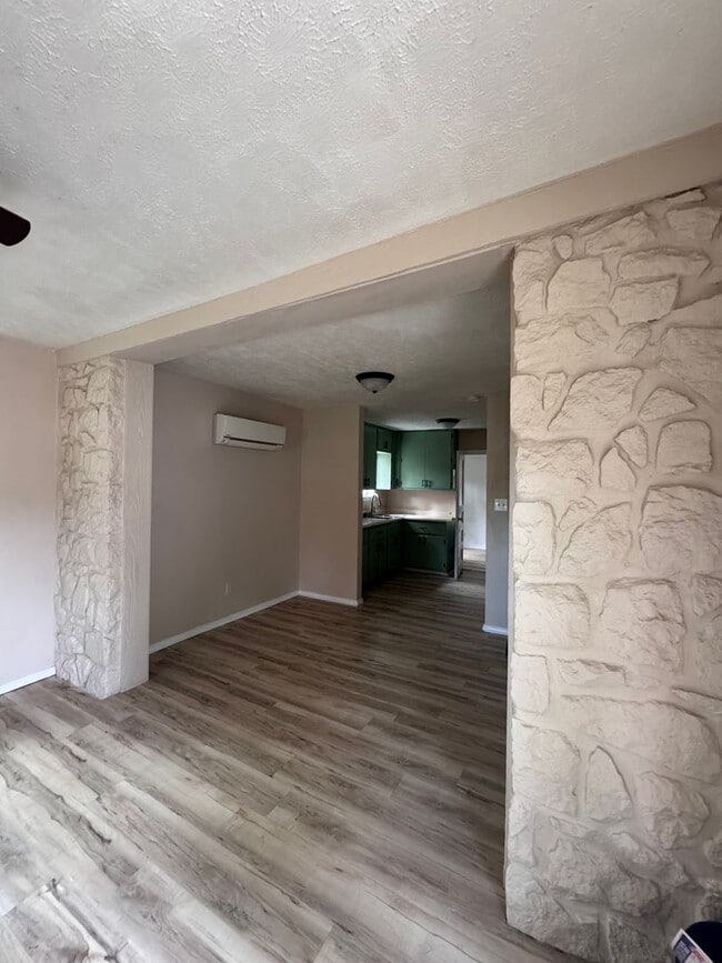 Foto del edificio - A new home for the holidays