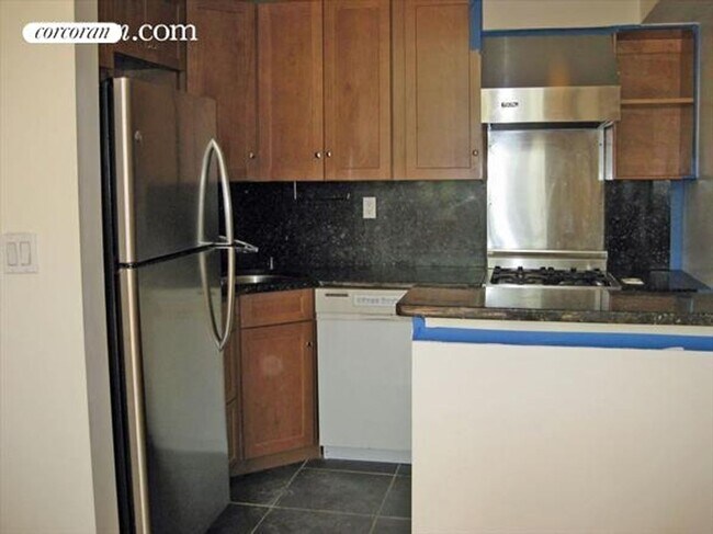 Foto del edificio - 533 Hicks St