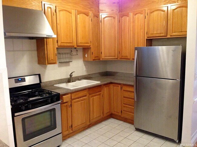 Foto del edificio - 634 Masonic Ave