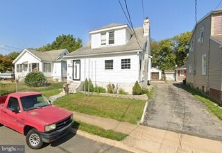 Building Photo - 925 Anderson St