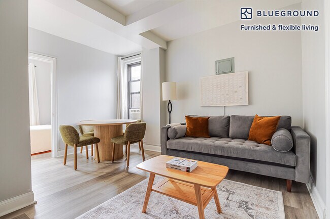 Building Photo - 240 W 73rd St